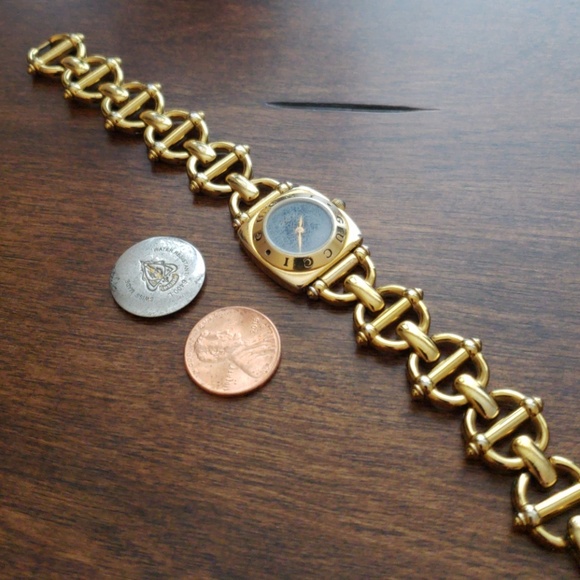 Gucci Gold Plated Authenticated Wrist Watch - Picture 2 of 8